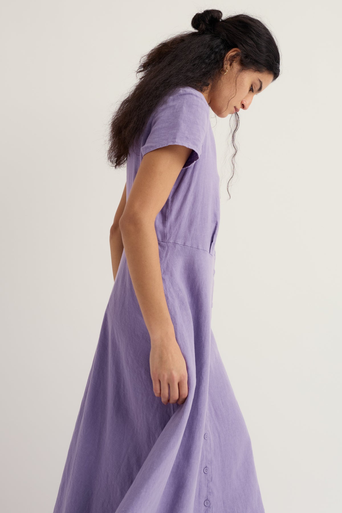 Midikleid mit Holzschnitzerei-Optik