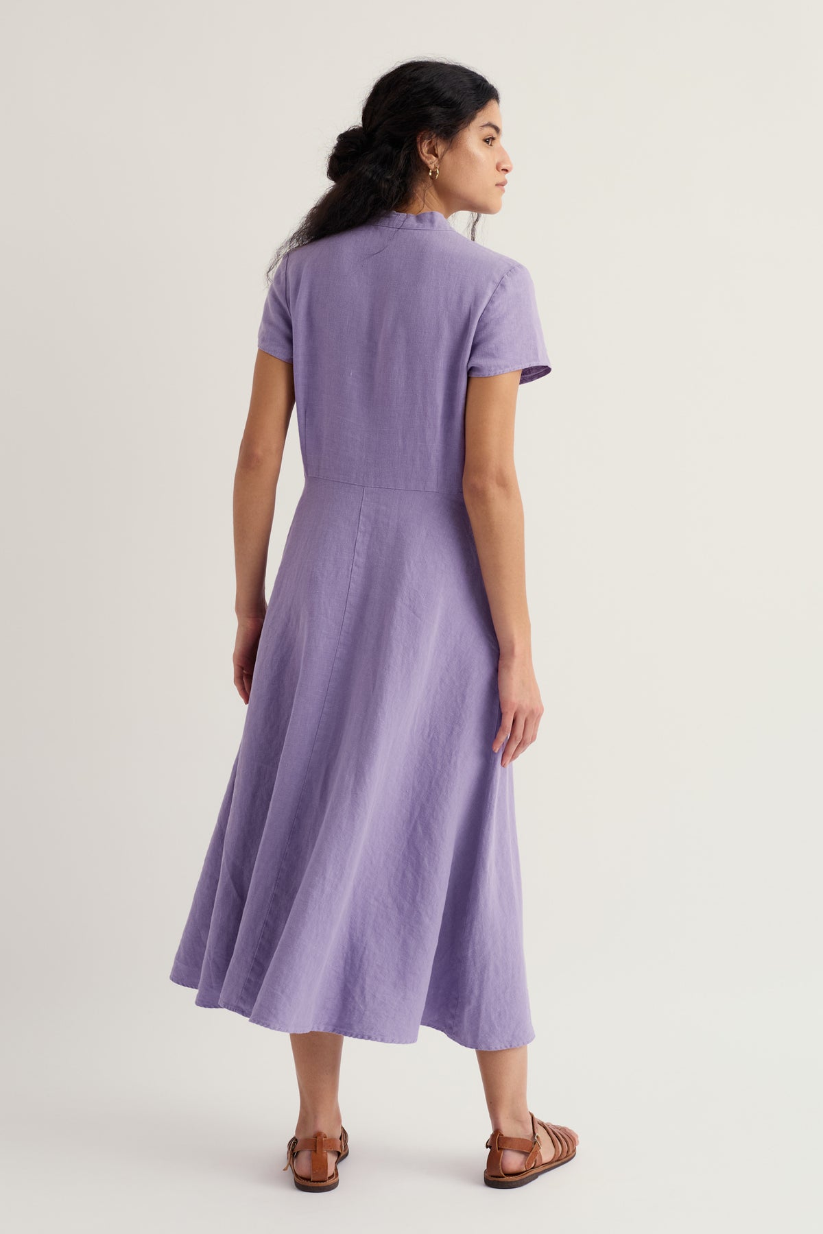 Midikleid mit Holzschnitzerei-Optik